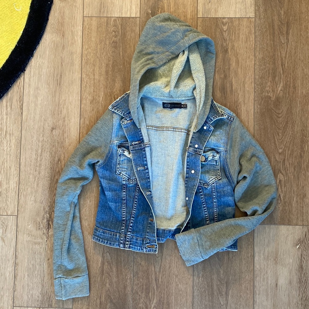 John Ashaya • Fitted Crop Denim Jacket with fleece accents• Medium